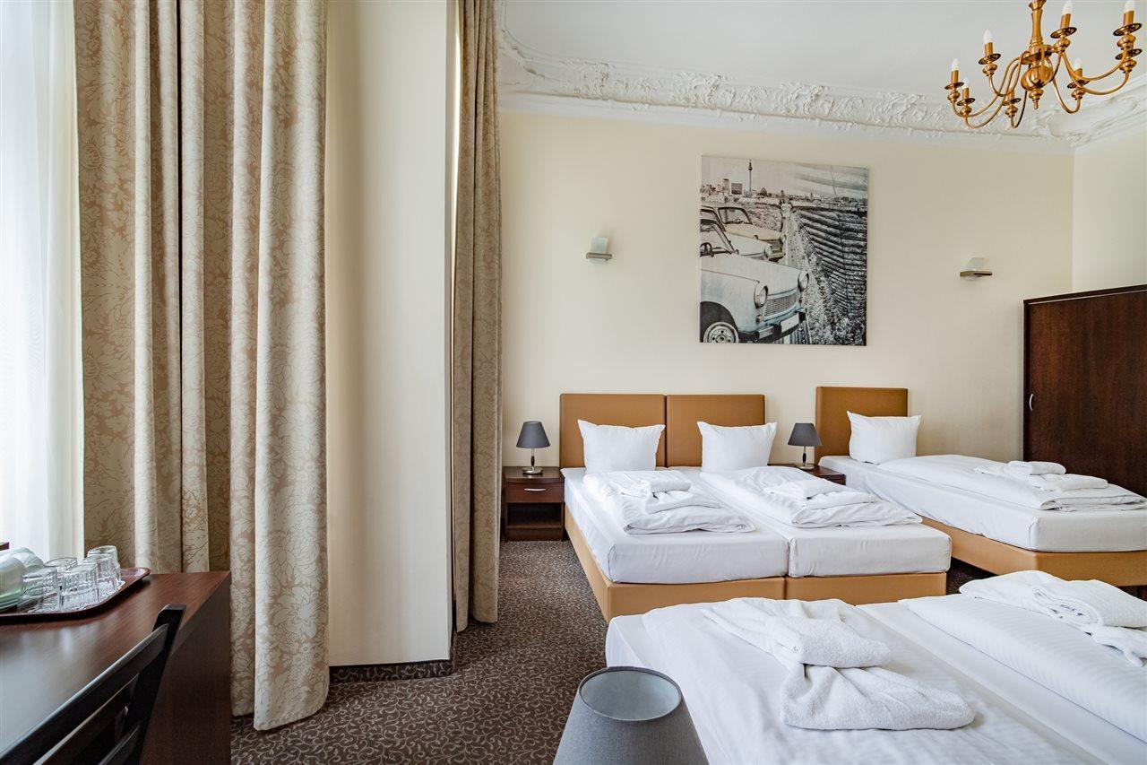 Upper Room Hotel Kurfuerstendamm Berlim Exterior foto