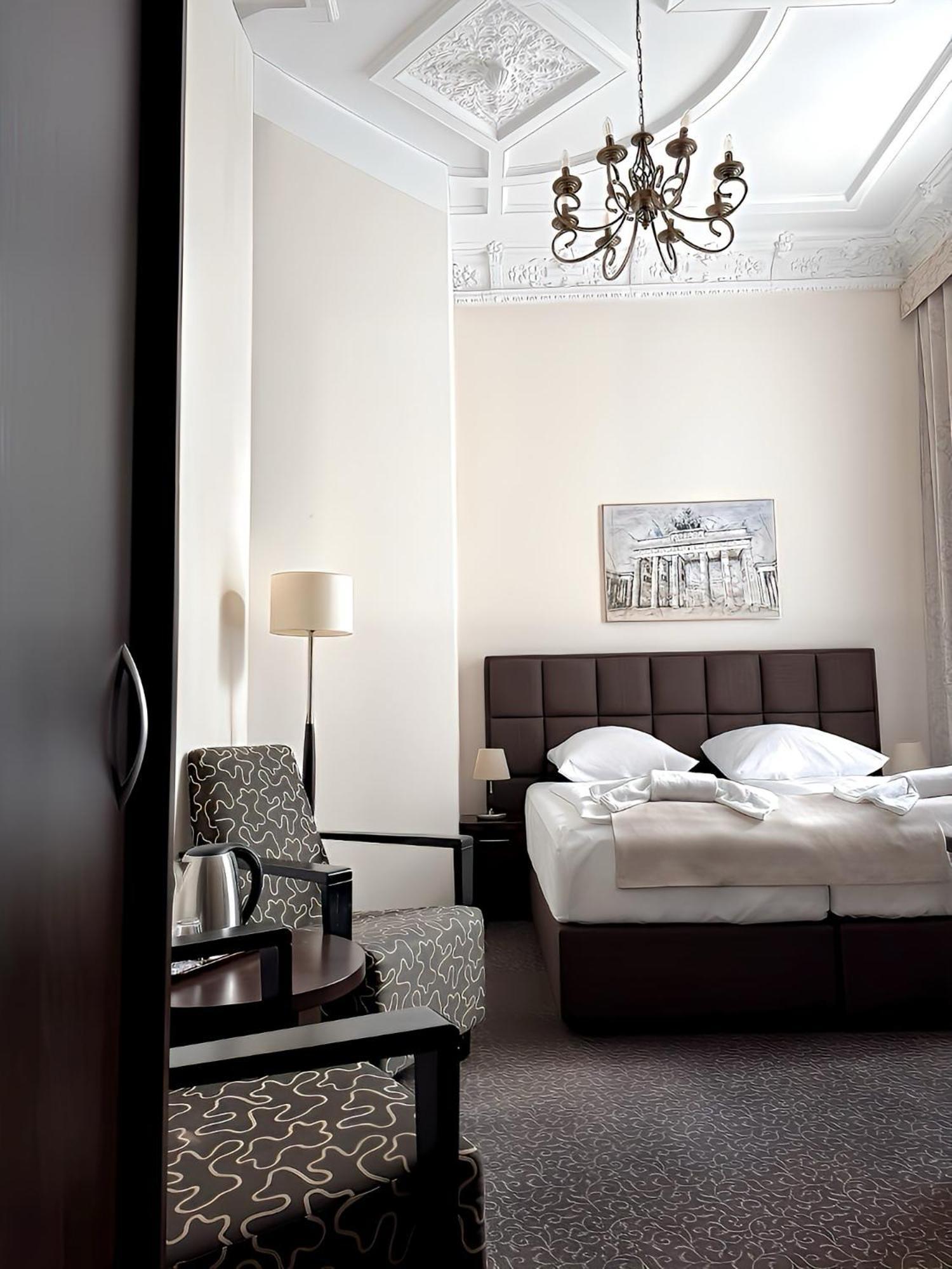 Upper Room Hotel Kurfuerstendamm Berlim Exterior foto