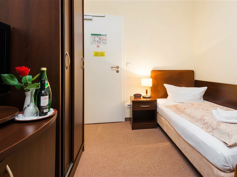Upper Room Hotel Kurfuerstendamm Berlim Exterior foto