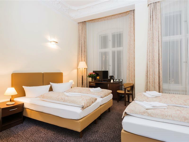 Upper Room Hotel Kurfuerstendamm Berlim Exterior foto